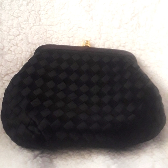 Black satin wave evening bag with gold strap - Picture 1 of 5